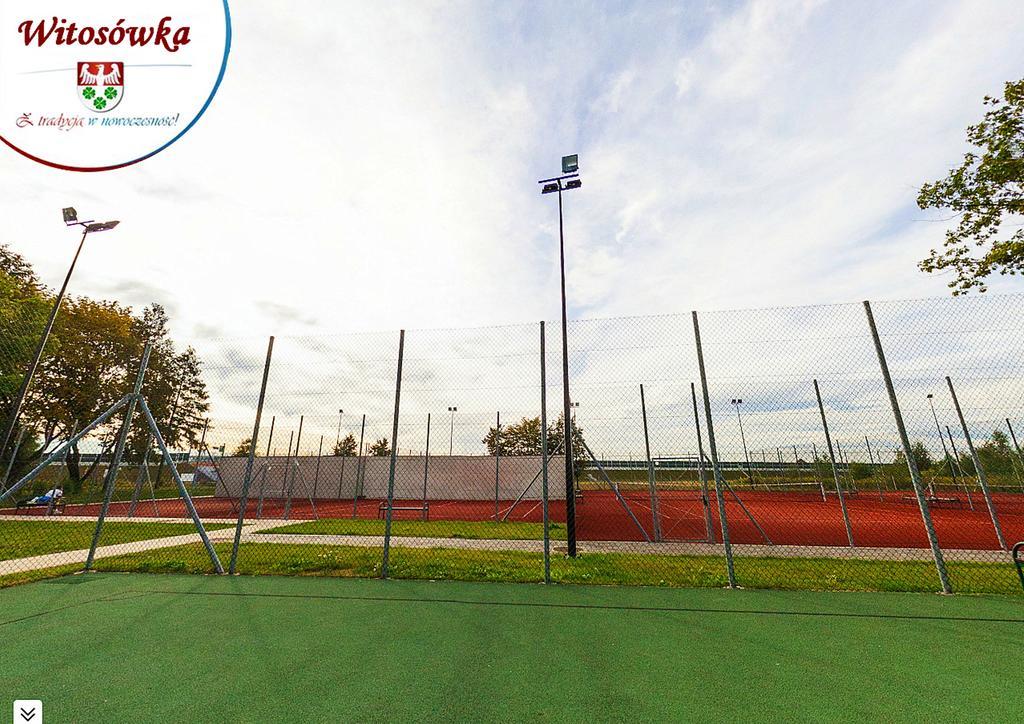 Pokoje Goscinne W Centrum Kultury Wsi Polskiej Wierzchoslawice Esterno foto